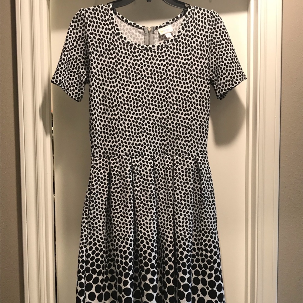 LuLaRoe Amelia